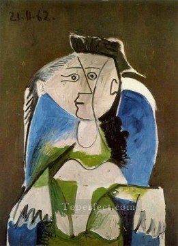 Pablo Picasso Painting - Mujer sentada en un sillón azul 3 1962 cubista Pablo Picasso